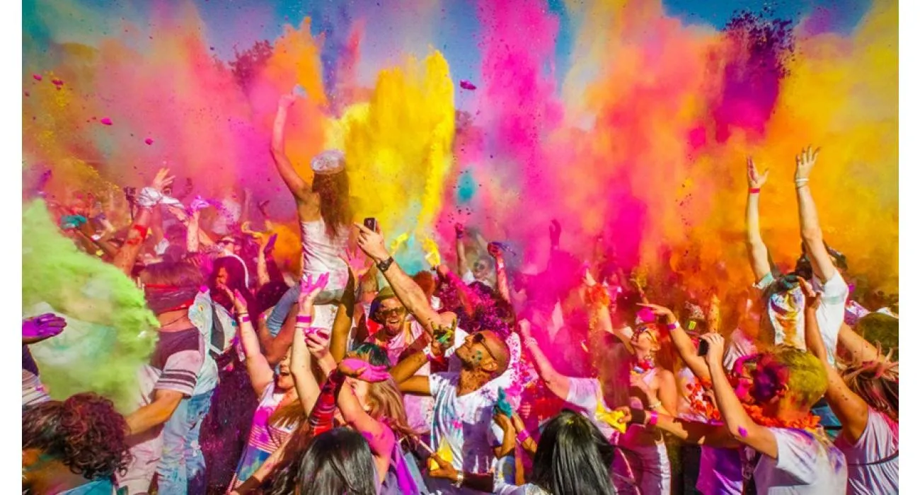 Fiesta Holi con Nepal